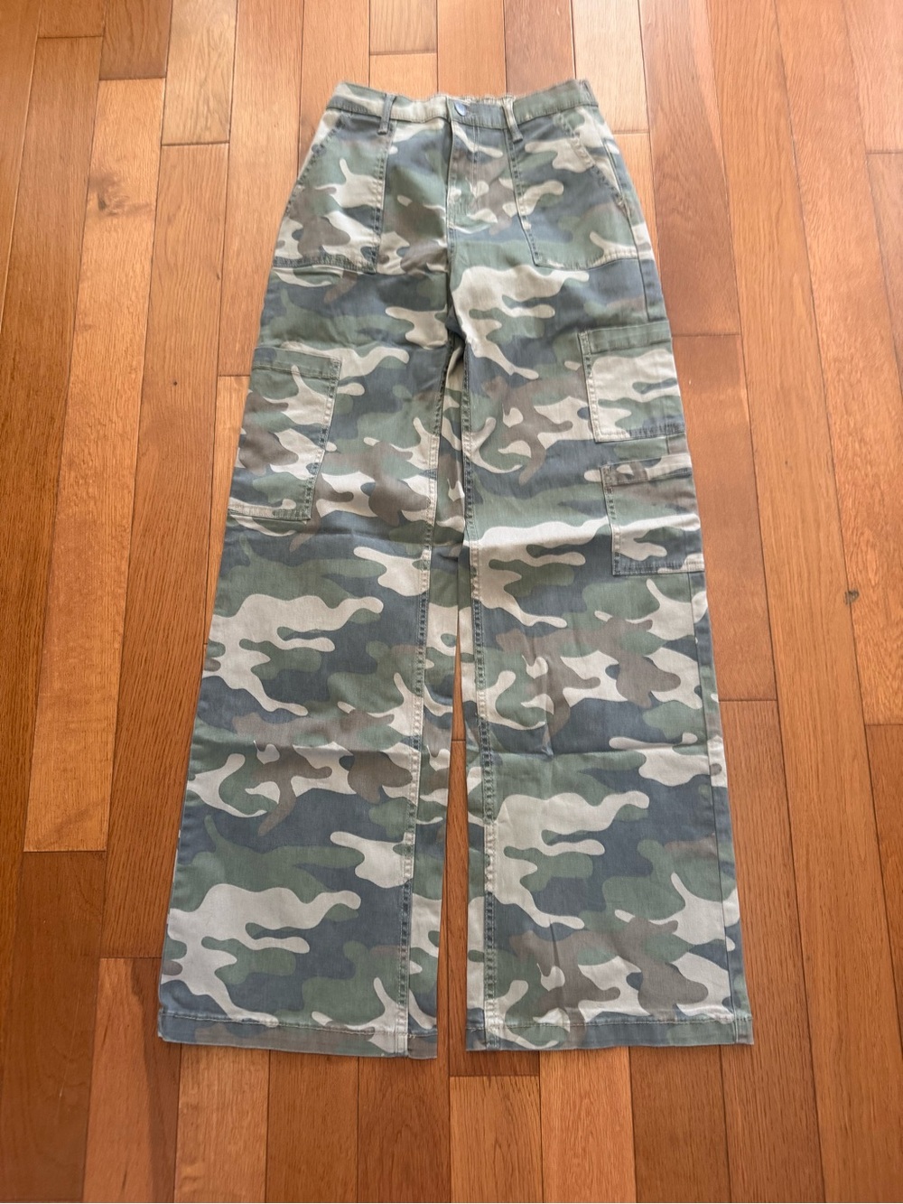 Women’s Camo Cargo Pants - Green Camo